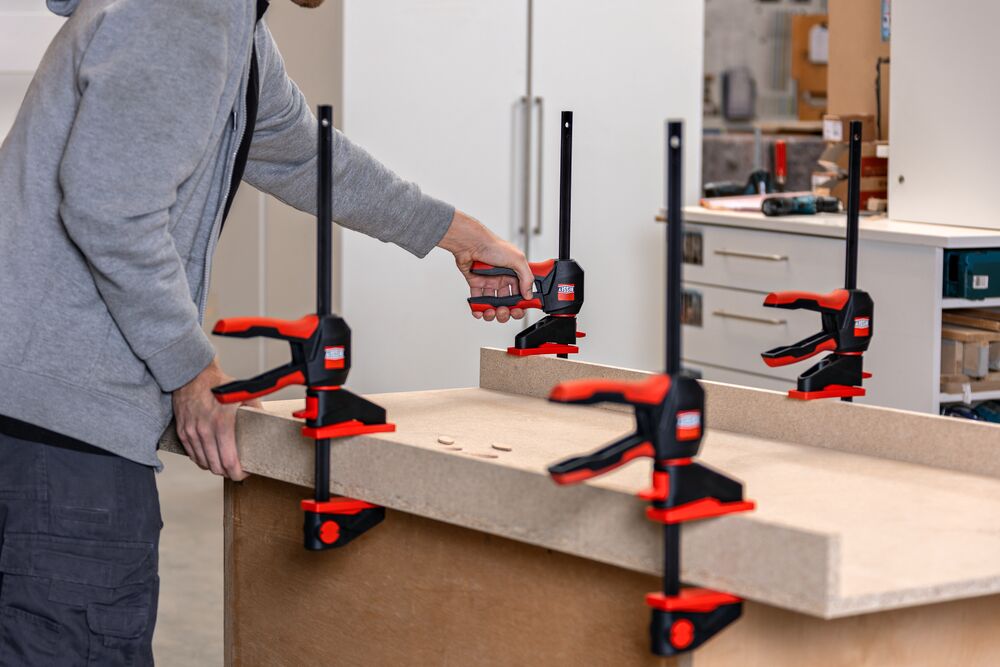 BESSEY Einhandzwinge mit drehbarem Griff EZ360