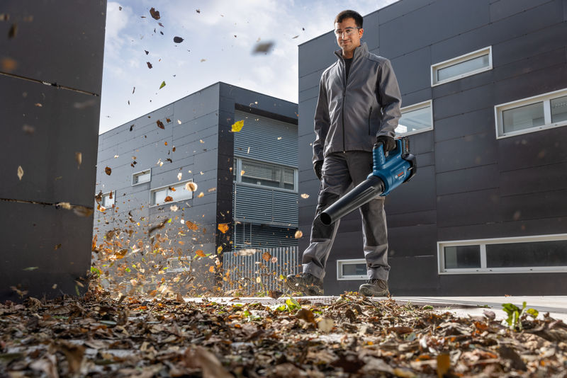 BOSCH Akku-Laubbläser GBL 18V-750