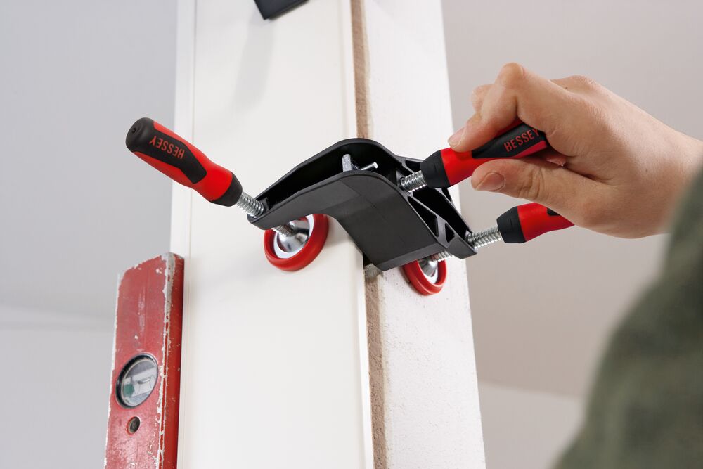 BESSEY Türfutter-Richtzwinge TFM-2K BESSEY Türfutter-Richtzwinge TFM-2K