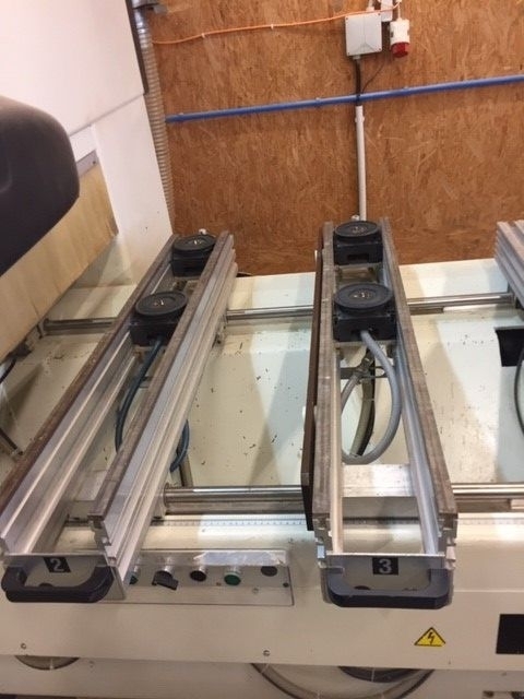 SCM Bearbeitungszentrum CNC Tech 99 L SCM Bearbeitungszentrum CNC Tech 99 L