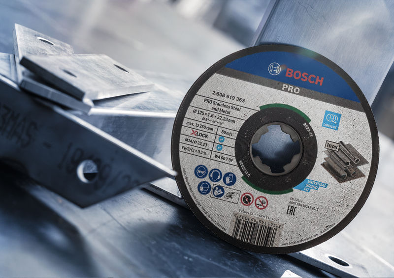 BOSCH PRO Stainless Steel and Metal X-Lock Trennscheibe, 115 x 1.6 x 22.23 mm, gerade BOSCH PRO Stainless Steel and Metal X-Lock Trennscheibe, 115 x 1.6 x 22.23 mm, gerade