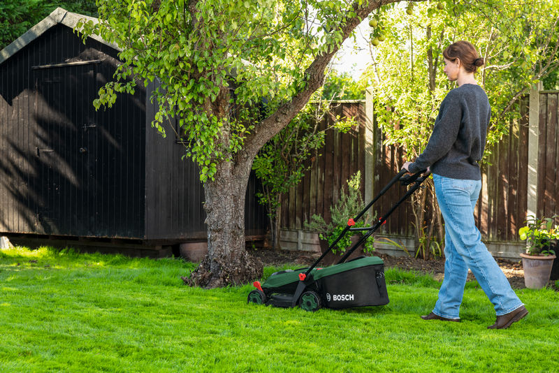 BOSCH Akku-Rasenmäher ROTAK18V-34, 1x Akku PBA 18V 4.0Ah