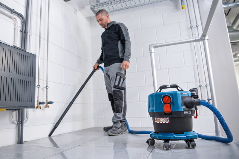 BOSCH Akku-Staubsauger GAS 18V-12 MC BOSCH Akku-Staubsauger GAS 18V-12 MC