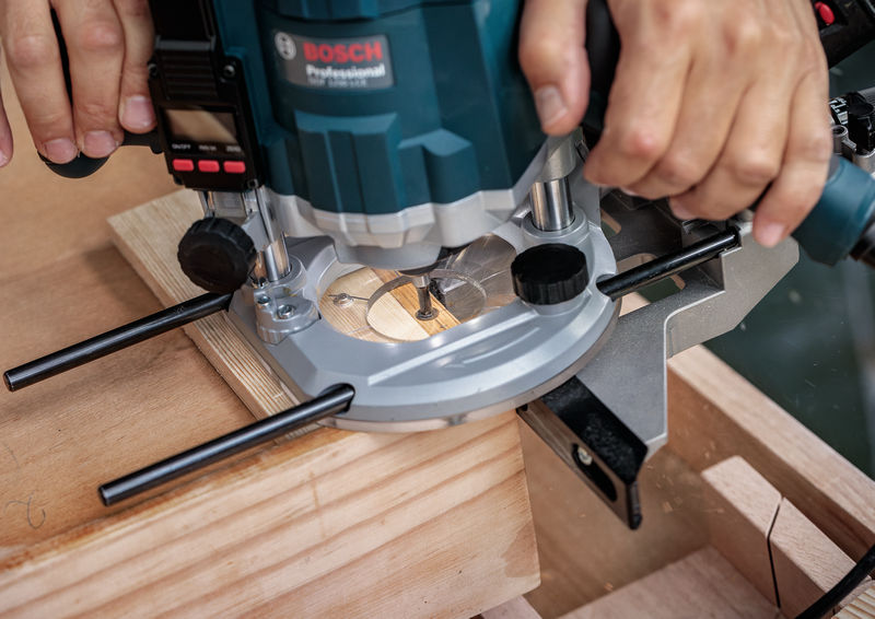 BOSCH PRO Fräsersatz gemischt, Schaft 1/4", 30-tlg