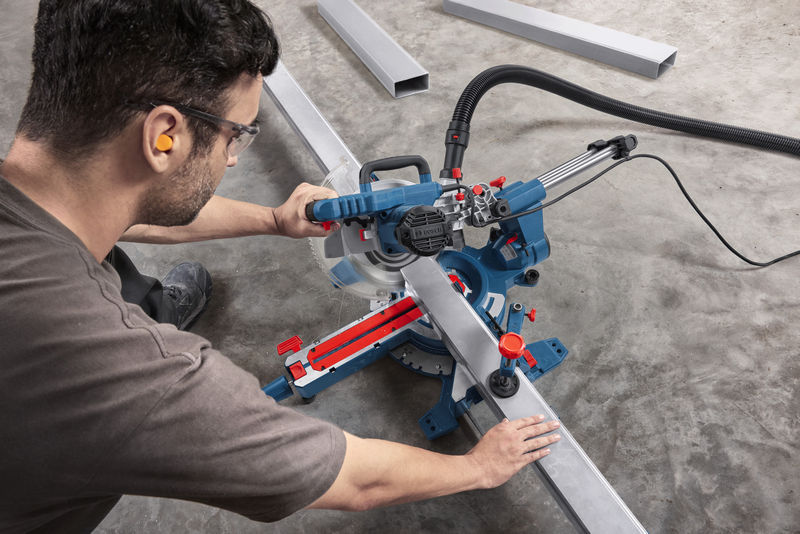 BOSCH Kapp- und Gehrungssäge GCM305-216S BOSCH Kapp- und Gehrungssäge GCM305-216S