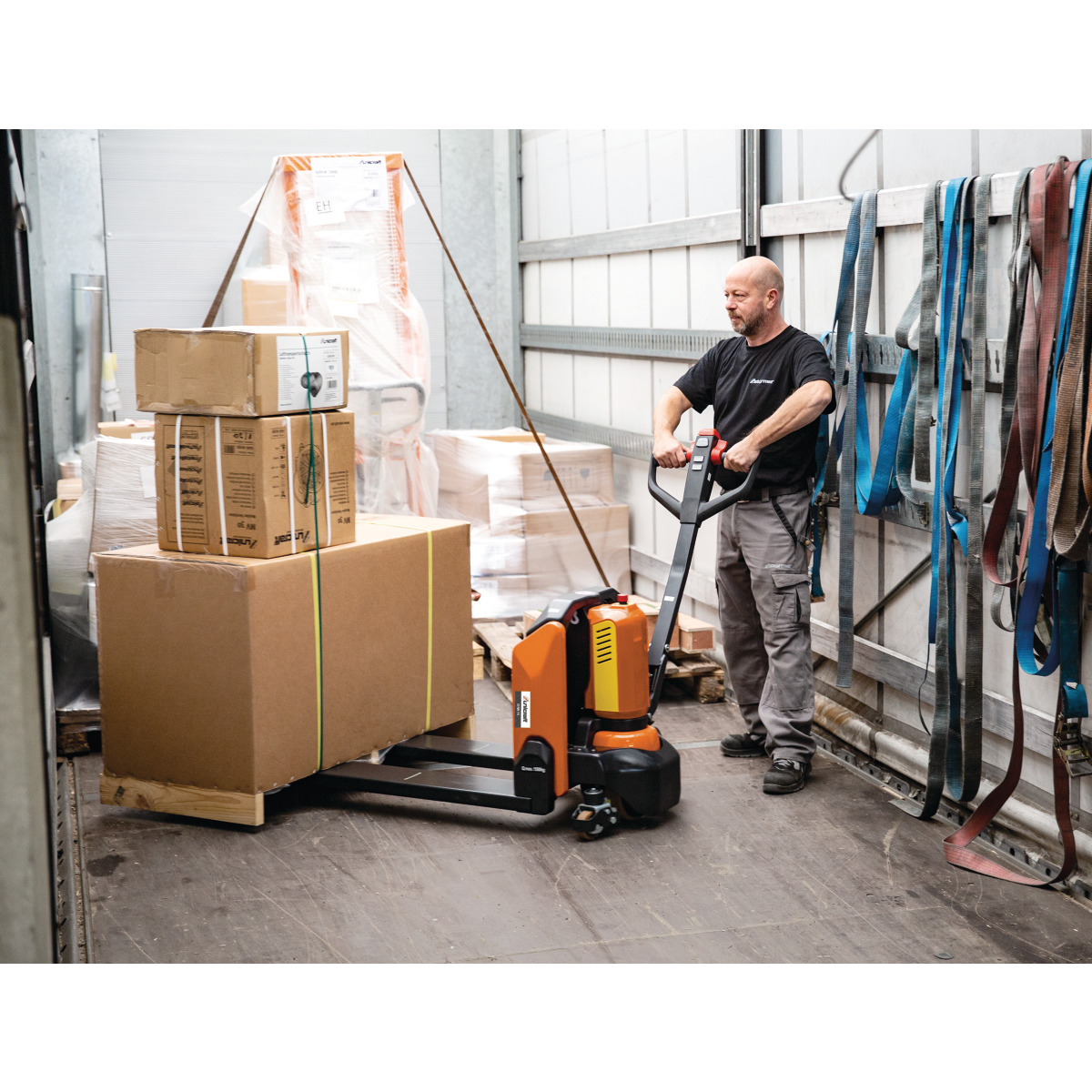 STÜRMER Elektrischer Gabelhubwagen Unicraft EHW 15 STÜRMER Elektrischer Gabelhubwagen Unicraft EHW 15