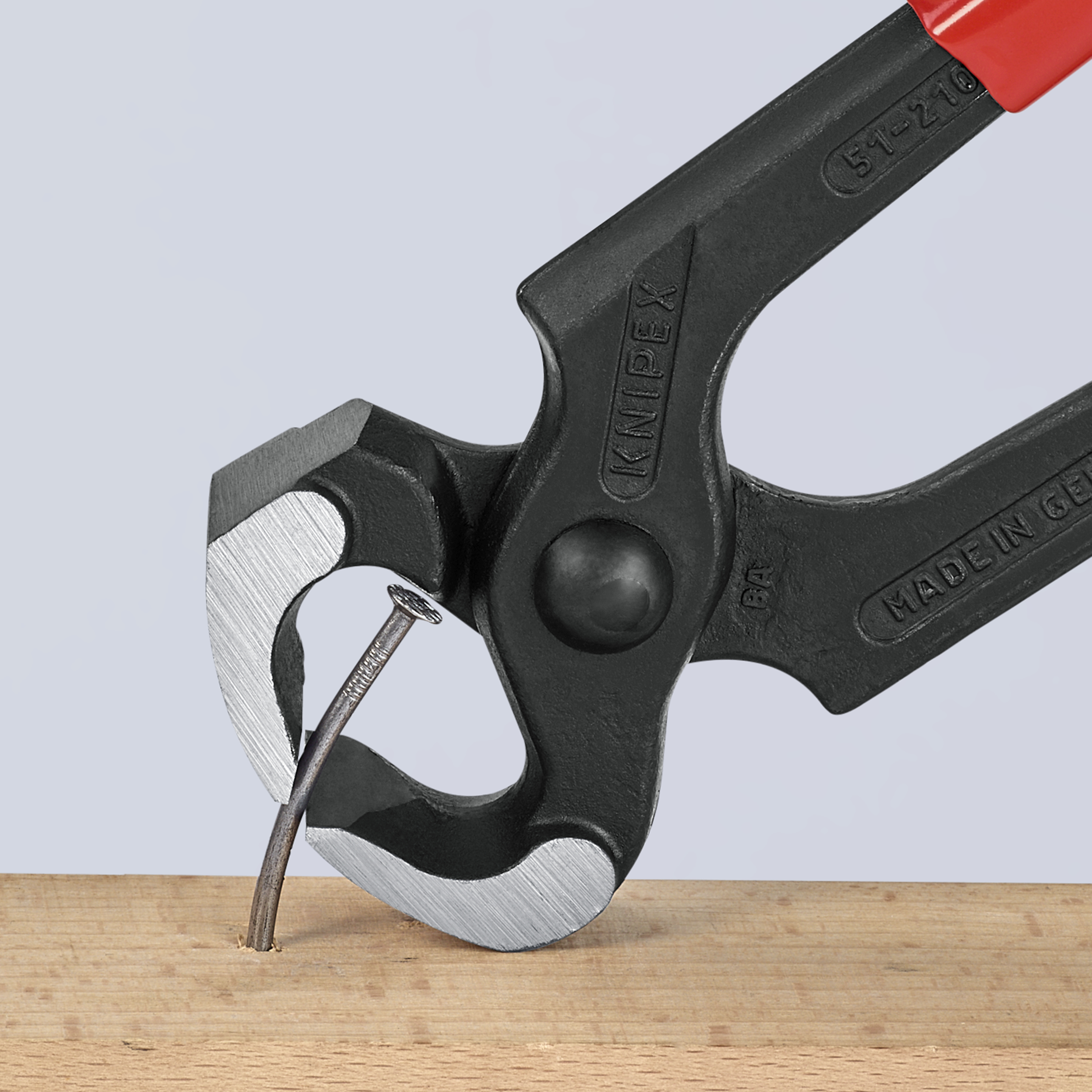 KNIPEX KNIPEX 51 01 210 Hammerzange 210 mm schwarz atramentiert mit Kunststoff überzogen poliert KNIPEX KNIPEX 51 01 210 Hammerzange 210 mm schwarz atramentiert mit Kunststoff überzogen poliert