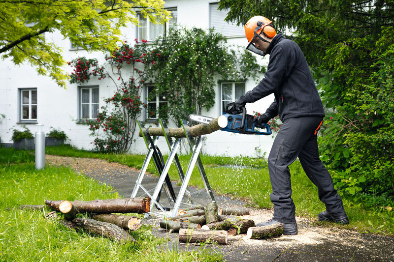 BOSCH Akku-Kettensäge GKE18V-30