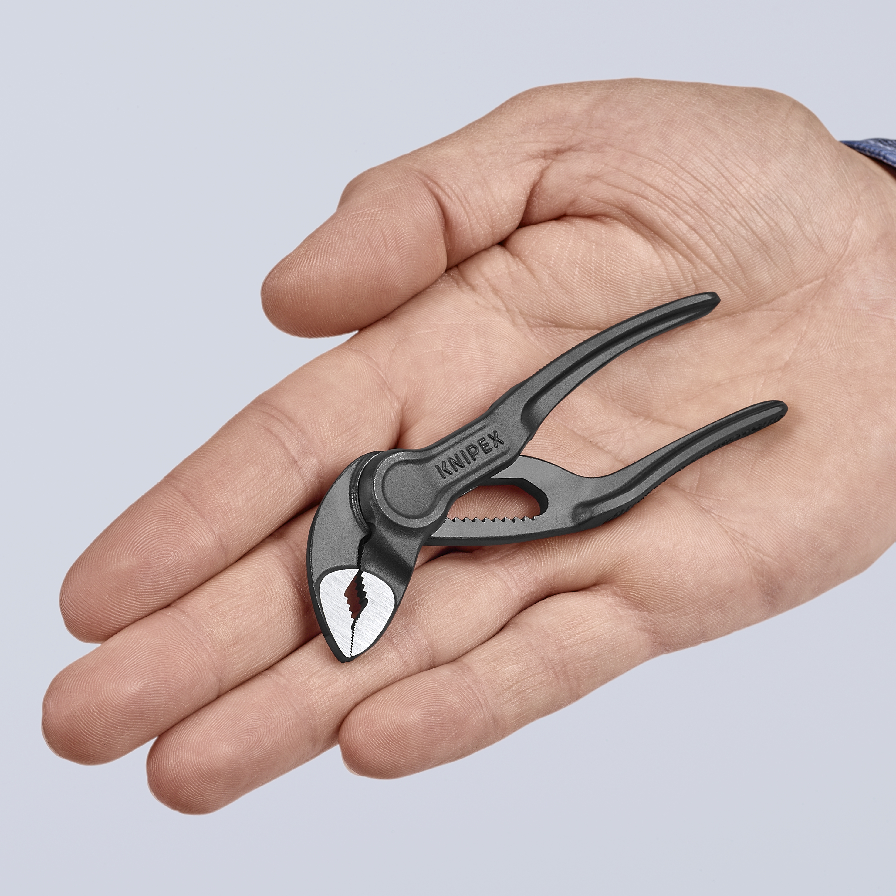 KNIPEX KNIPEX 87 00 100 BK Cobra® XS Rohr- und Wasserpumpenzange 100 mm grau atramentiert aufgeprägte, raue Oberfläche poliert