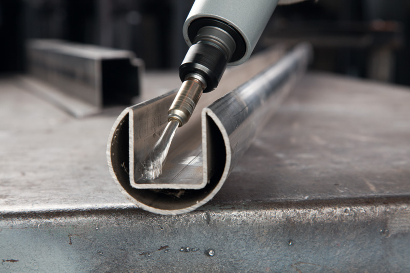 BOSCH PRO Stainless Steel heavy Pinselbürste, gerader Schaft, 10 x 0,35 mm