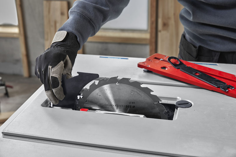 BOSCH Akku-Tischsäge GTS 18V-70