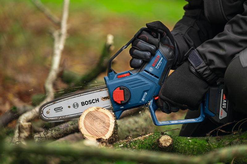 BOSCH Akku-Astsäge GKE 18V-20