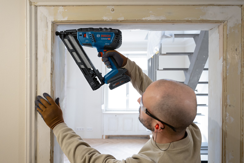 BOSCH Akku-Holznagler GNH 18V-64 MD, im Karton BOSCH Akku-Holznagler GNH 18V-64 MD, im Karton