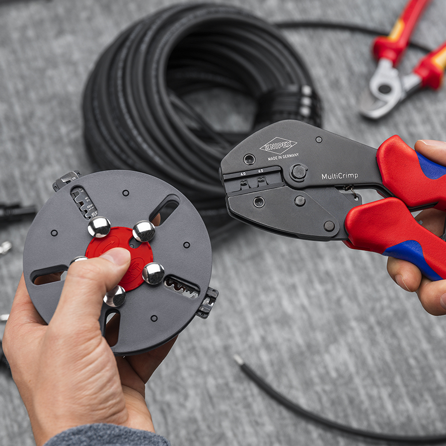 KNIPEX KNIPEX 97 33 03 MultiCrimp® Crimpzange mit Wechselmagazin 250 mm brüniert mit Mehrkomponenten-Hüllen