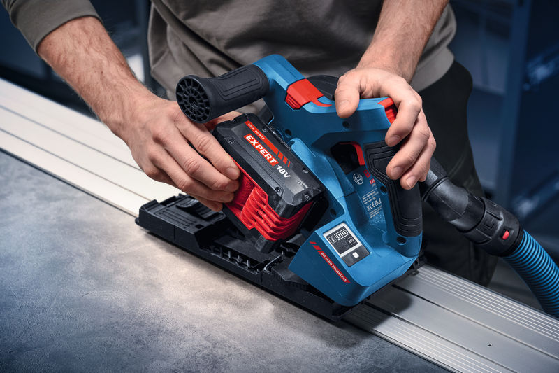 BOSCH EXPERT Akku-Tauchsäge BITURBO EXKT18V-52G, L-BOXX 238