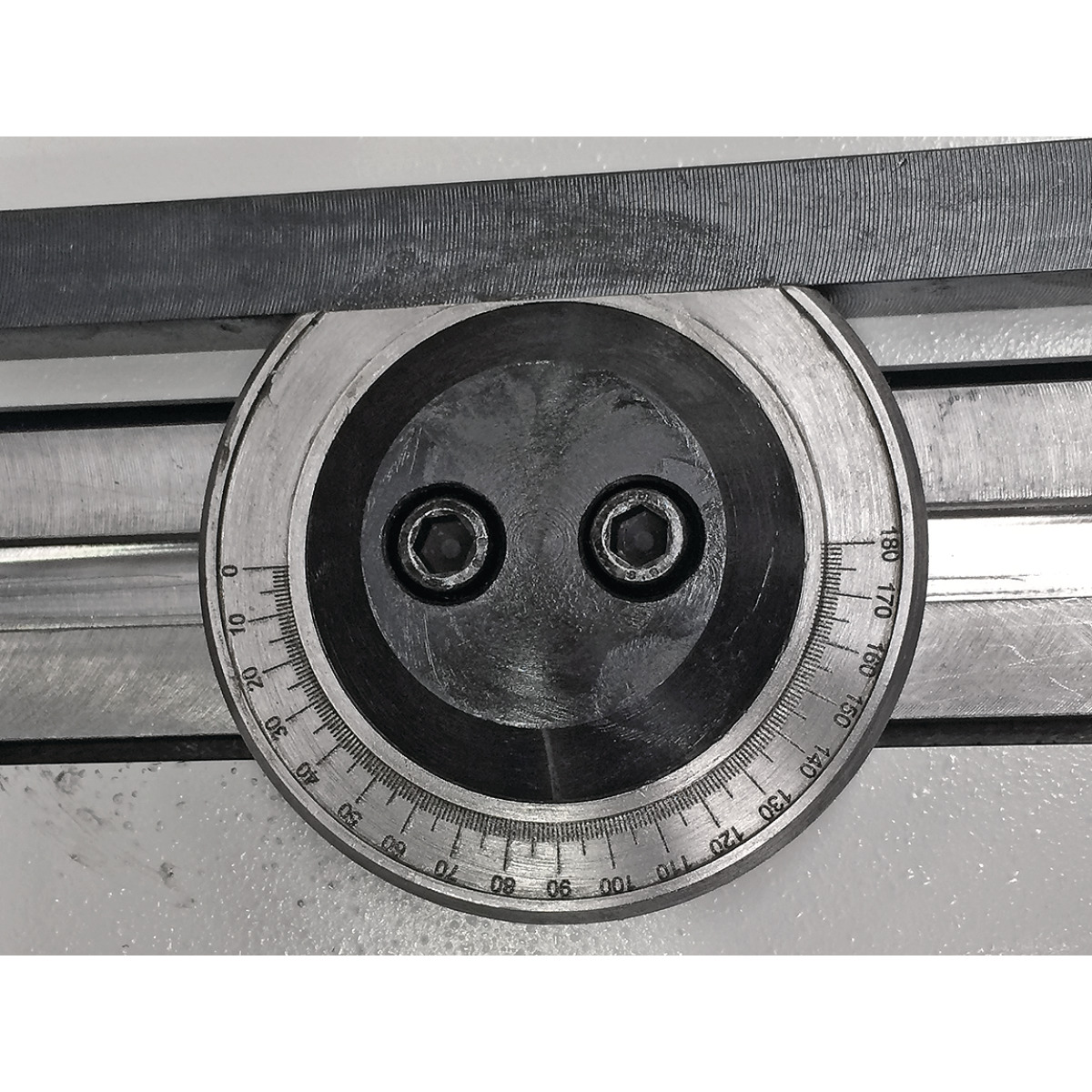 METALLKRAFT Verstellbarer Winkelanschlag 0-180Grad METALLKRAFT Verstellbarer Winkelanschlag 0-180Grad