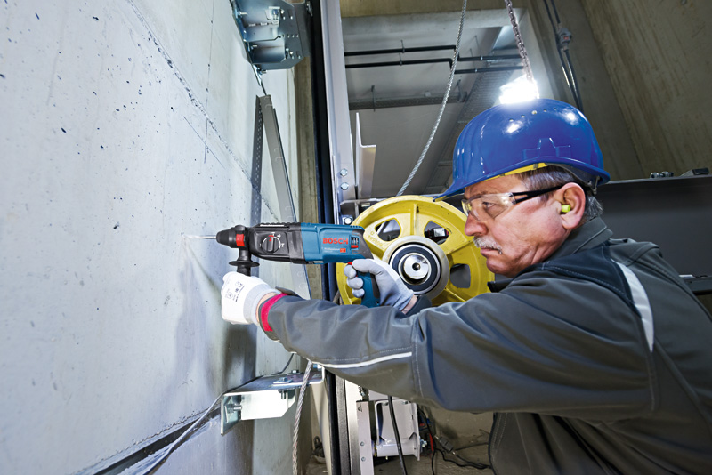 BOSCH Bohrhammer mit SDS plus GBH 2-26 mit L-BOXX