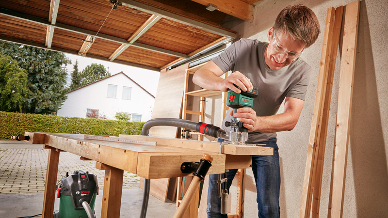 BOSCH Akku-Fräse AdvancedTrimRouter 18V-8