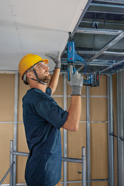 BOSCH Akku-Trockenbauschrauber GTB 18V-45, 2 x Akku ProCORE18V 4.0Ah, Ladg. u. L-BOXX