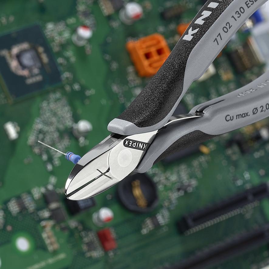 KNIPEX KNIPEX 77 02 130 ESD Elektronik-Seitenschneider ESD mit durchgestecktem Gelenk 130 mm mit Mehrkomponenten-Hüllen spiegelpoliert KNIPEX KNIPEX 77 02 130 ESD Elektronik-Seitenschneider ESD mit durchgestecktem Gelenk 130 mm mit Mehrkomponenten-Hüllen spiegelpoliert