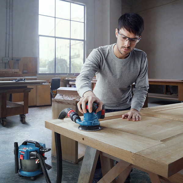 BOSCH Exzenterschleifer GEX 185-LI, 1 x Akku GBA 18V 4.0Ah im Handwerkerkoffer BOSCH Exzenterschleifer GEX 185-LI, 1 x Akku GBA 18V 4.0Ah im Handwerkerkoffer