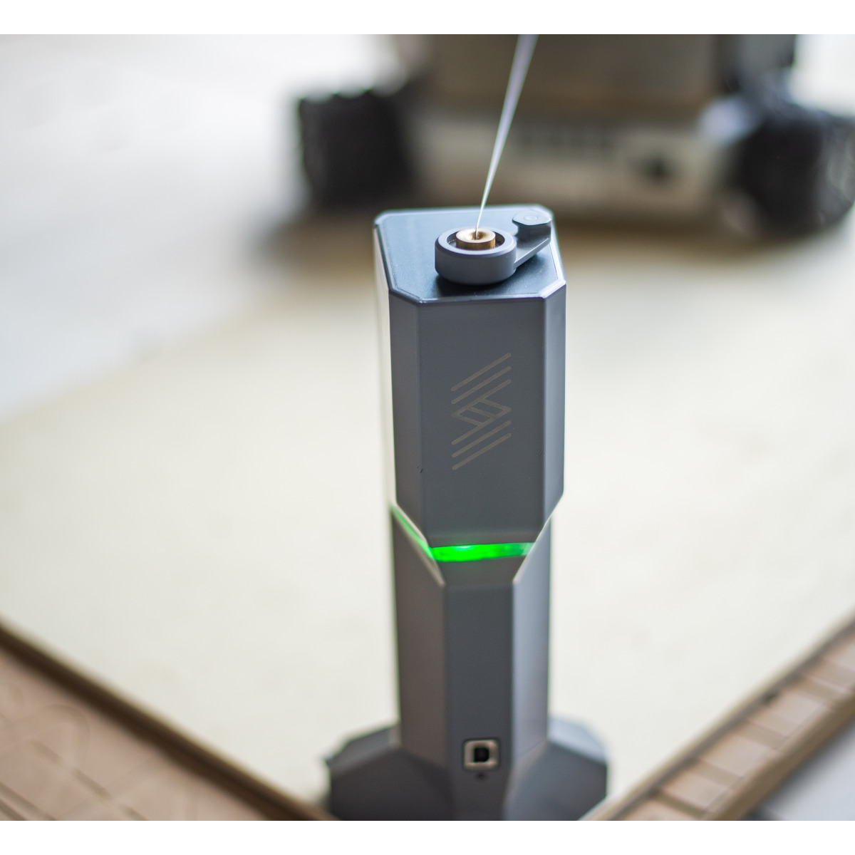 STÜRMER Tragbarer CNC-Fräsroboter Holzkraft Maker STÜRMER Tragbarer CNC-Fräsroboter Holzkraft Maker