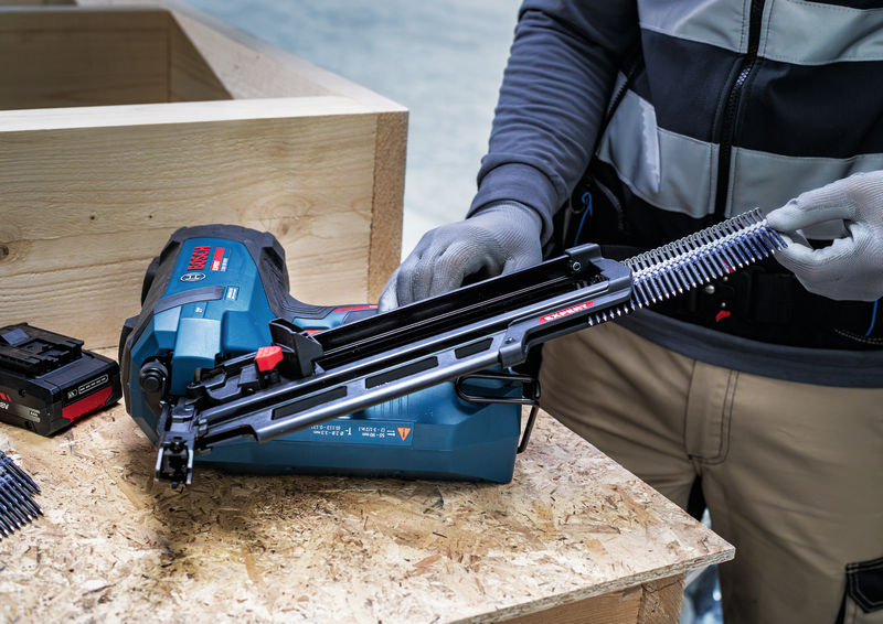BOSCH Akku-Holznagler EXNH18V-90R in XL-BOXX