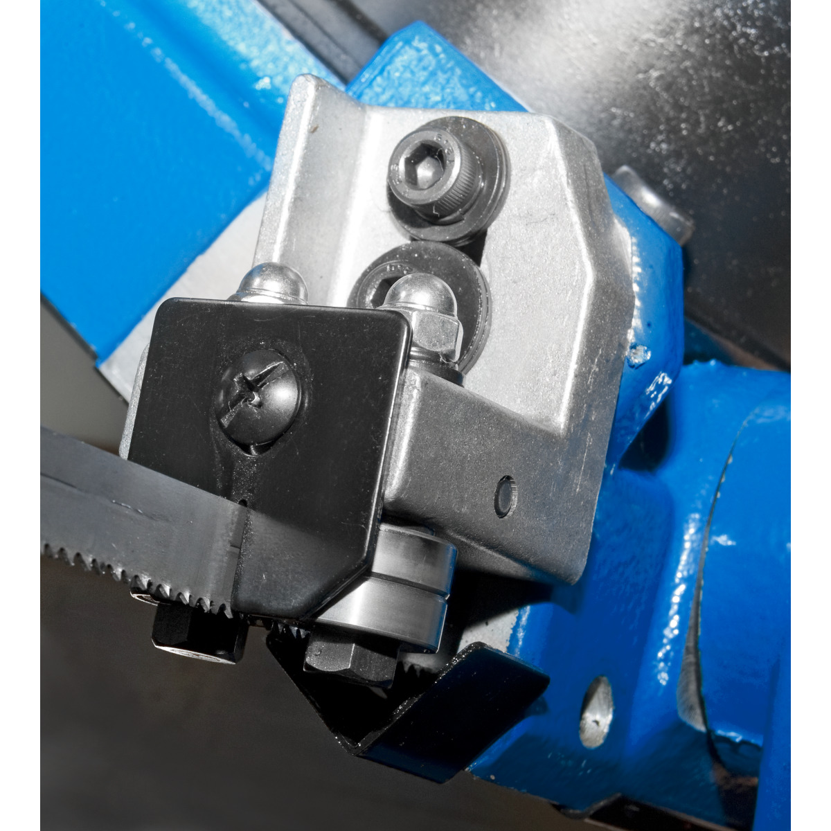 METALLKRAFT Besonders leise und präzise Gehrungs-Metallbandsäge MBS 125 METALLKRAFT Besonders leise und präzise Gehrungs-Metallbandsäge MBS 125