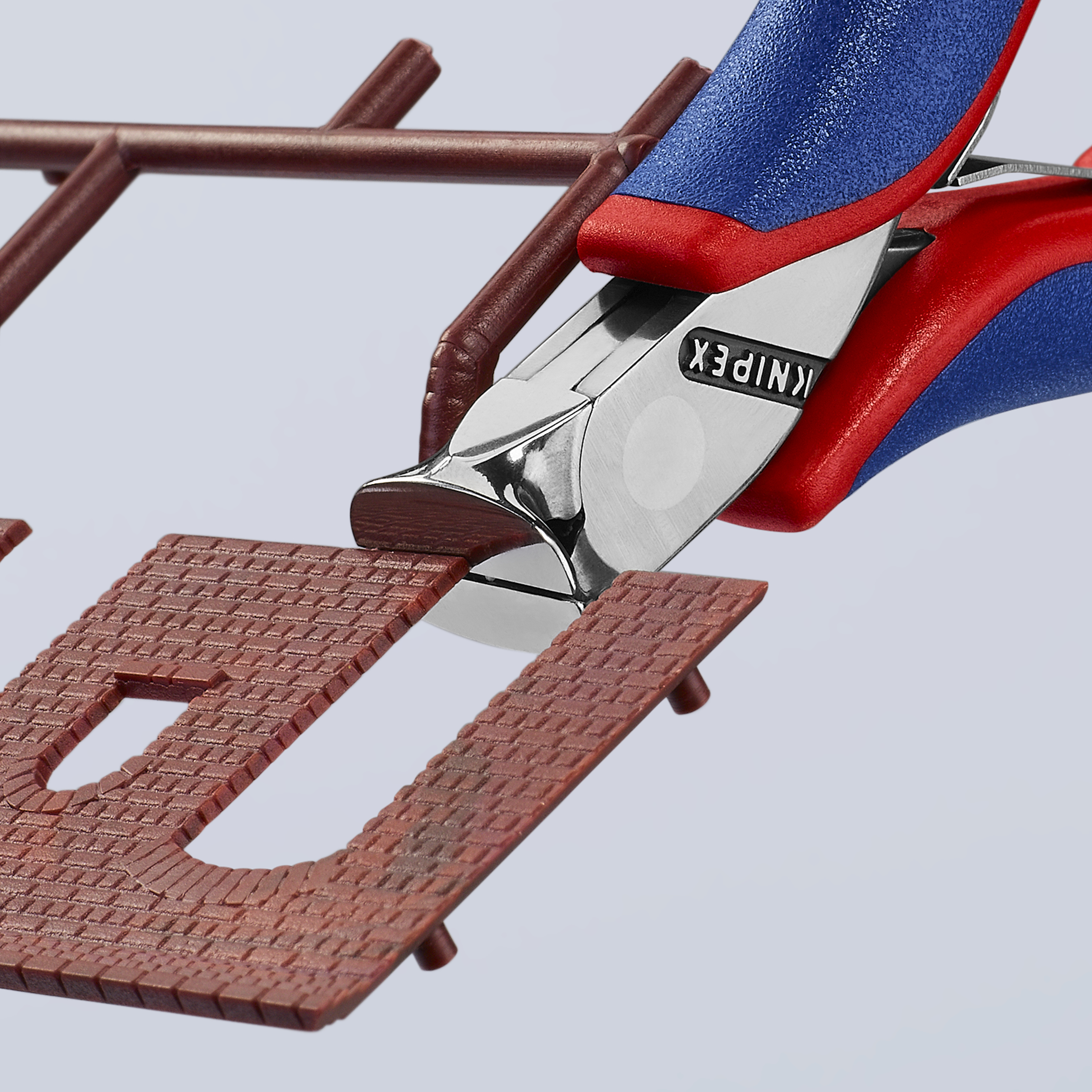 KNIPEX KNIPEX 64 12 115 Elektronik-Vornschneider 115 mm mit Mehrkomponenten-Hüllen spiegelpoliert KNIPEX KNIPEX 64 12 115 Elektronik-Vornschneider 115 mm mit Mehrkomponenten-Hüllen spiegelpoliert
