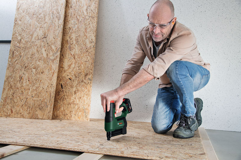 BOSCH Akku-Tacker AdvancedTacker 18V-25