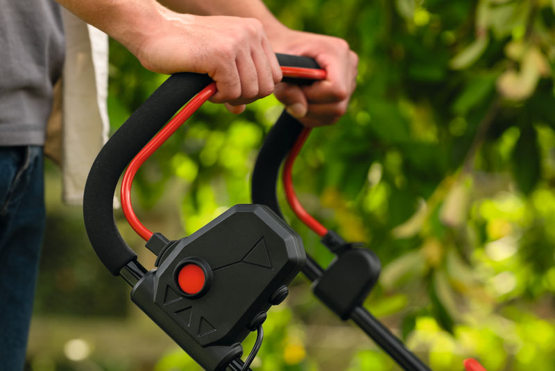 BOSCH Akku-Rasenmäher ROTAK18V2-43 BOSCH Akku-Rasenmäher ROTAK18V2-43