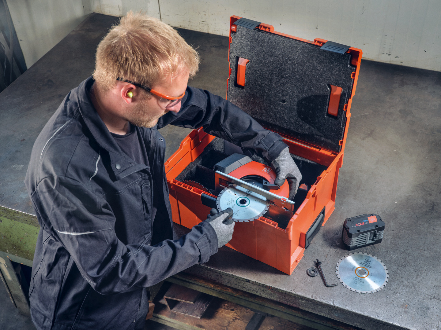 FEIN FEIN Kompakte Akku-Handkreissäge für Metall F-IRON Cut 57 AS