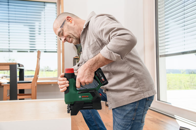 BOSCH Akku-Tacker AdvancedTacker 18V-25 BOSCH Akku-Tacker AdvancedTacker 18V-25