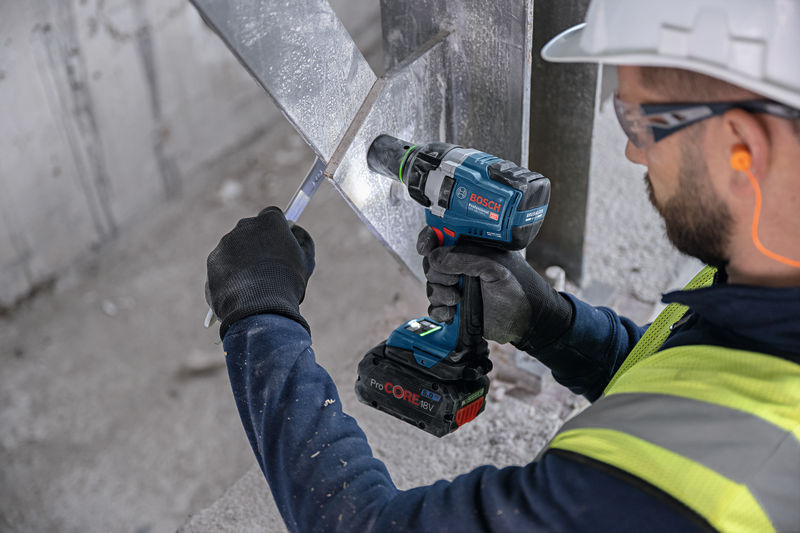 BOSCH Akku-Drehschlagschrauber GDS 18V-750 C, 2 x Akku ProCORE18V 8.0Ah