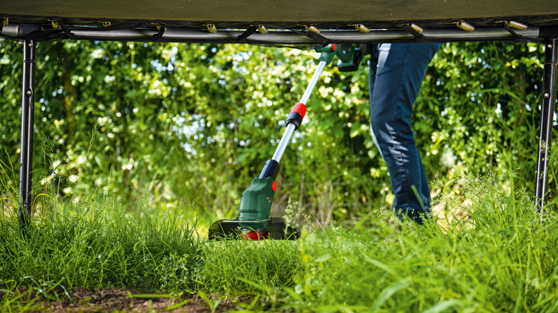BOSCH Akku-Rasentrimmer UniversalGrassCut 18V-23-450 BOSCH Akku-Rasentrimmer UniversalGrassCut 18V-23-450