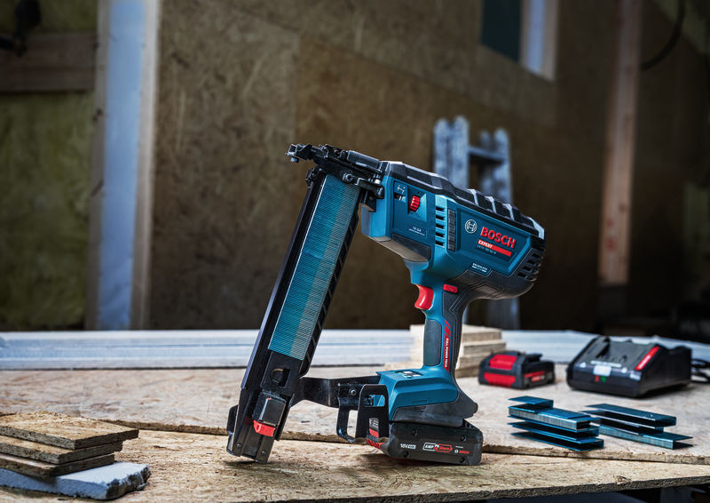 BOSCH EXPERT Akku-Holzklammerer EXTH18V-50M, XL-BOXX BOSCH EXPERT Akku-Holzklammerer EXTH18V-50M, XL-BOXX