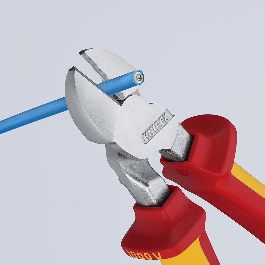 KNIPEX KNIPEX 74 06 200 SB Kraft-Seitenschneider 200 mm verchromt isoliert mit Mehrkomponenten-Hüllen, VDE-geprüft