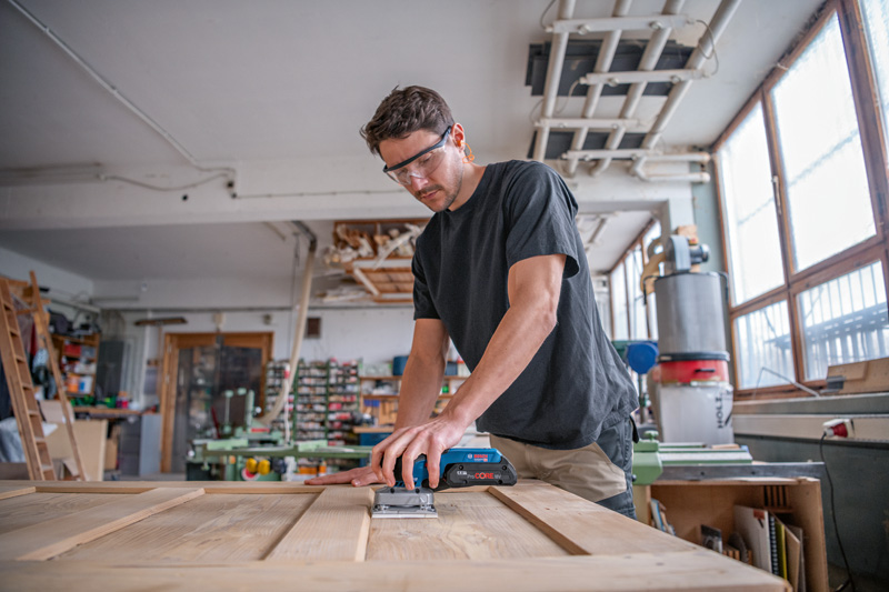 BOSCH Akku-Schwingschleifer GSS 18V-13 Professional