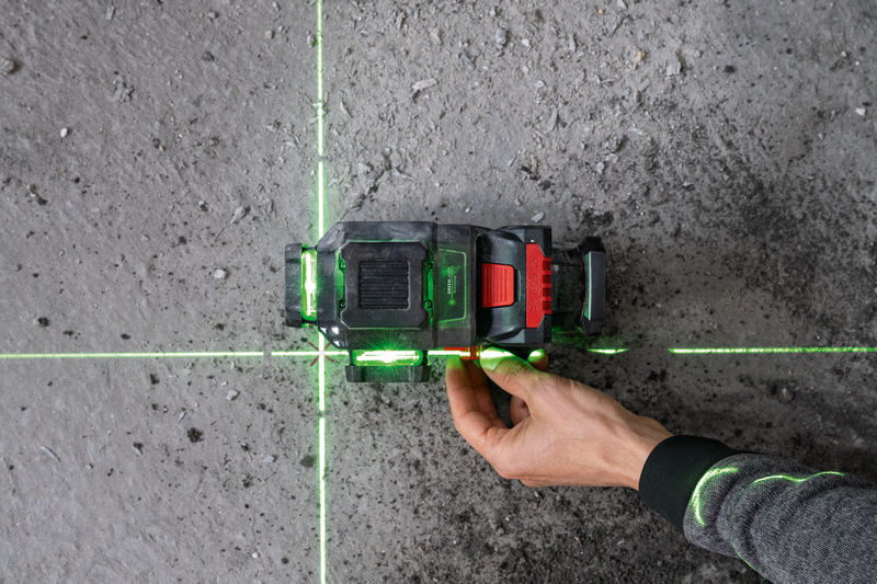 BOSCH EXPERT Linienlaser EXLL18V-120-33CG, 1 x EXBA18V-40 BOSCH EXPERT Linienlaser EXLL18V-120-33CG, 1 x EXBA18V-40