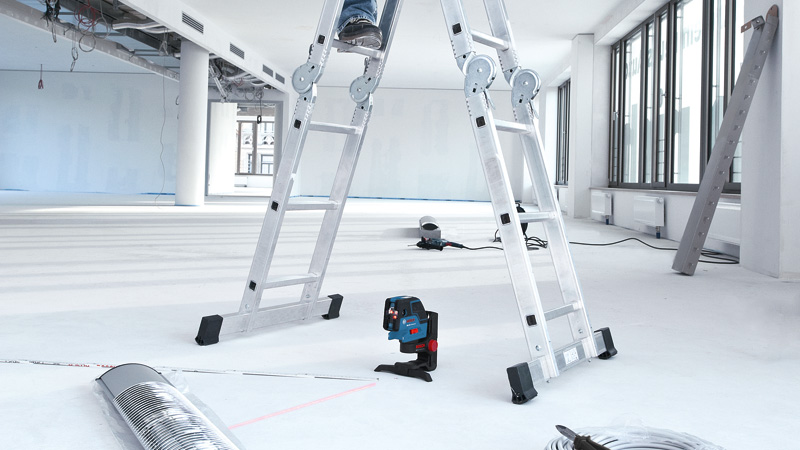 BOSCH Kombilaser GCL 25, 4 x 1,5 V-LR6-Batterie (AA)