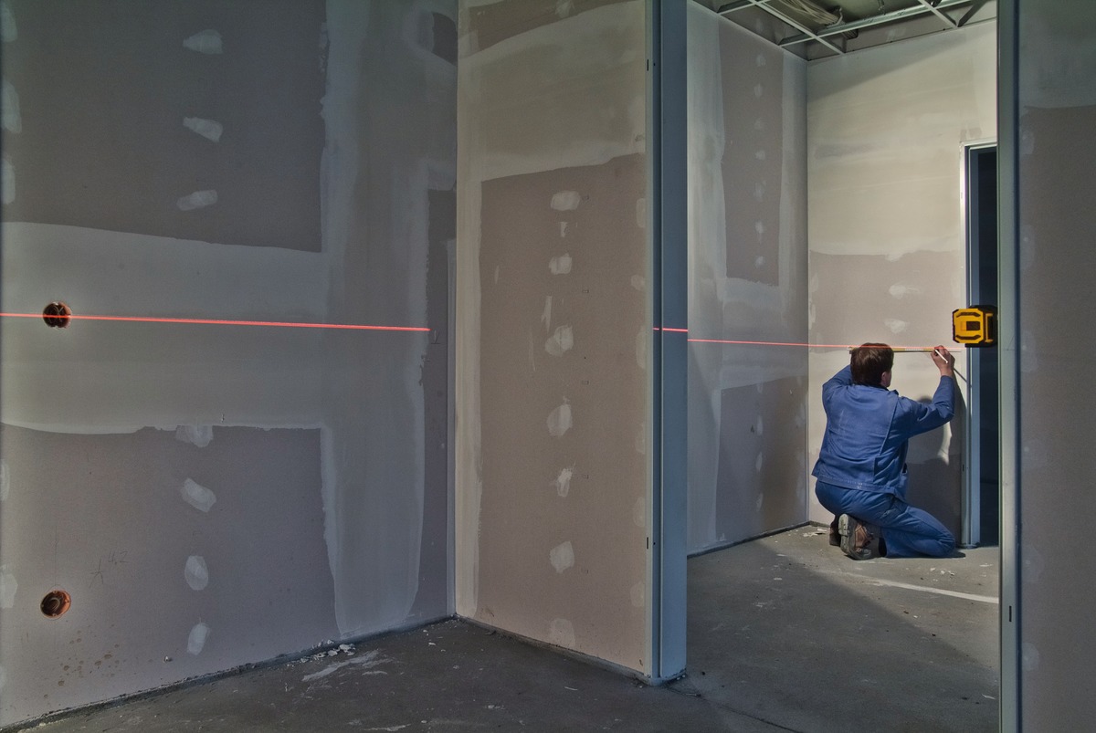 STABILA Kreuzlinienlaser LAX 300, 5-teiliges Set, selbstnivellierend, scharfe Laser-Linien mit Lotpunkten, Reichweite bis 20 m, Schutzklasse IP 54, inklusive Teleskopstange LT 30 STABILA Kreuzlinienlaser LAX 300, 5-teiliges Set, selbstnivellierend, scharfe Laser-Linien mit Lotpunkten, Reichweite bis 20 m, Schutzklasse IP 54, inklusive Teleskopstange LT 30