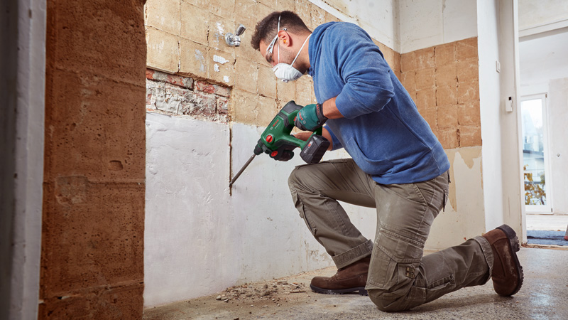 BOSCH Akku-Bohrhammer UniversalHammer 18V, 1 Akku PBA 18 V 2.5 Ah, Tragekoffer