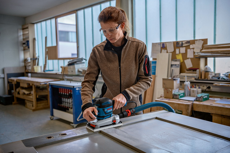 BOSCH Schwingschleifer GSS 280 AVE in L-BOXX