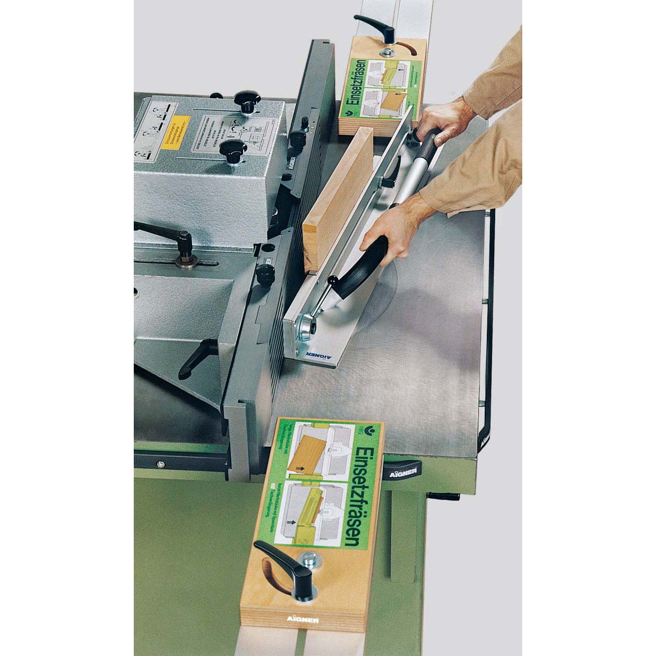 AIGNER Spannlade